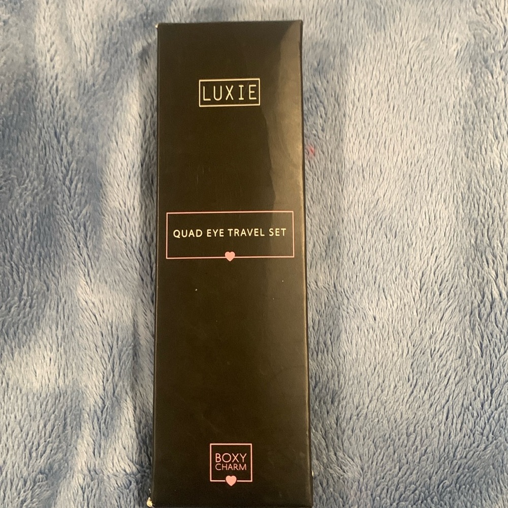 Luxie Quad Eye Travel Brush Set
